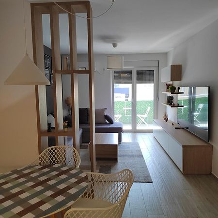 Lovely One Bedroom Apartment Ub Exterior photo